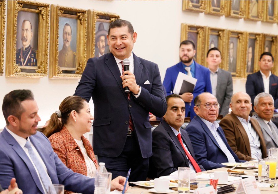 Armenta y diputados avanzan hacia agenda por bienestar social