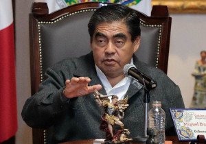 Pide Barbosa investigar extorsiones de Pacheco Tabe en gobierno interino