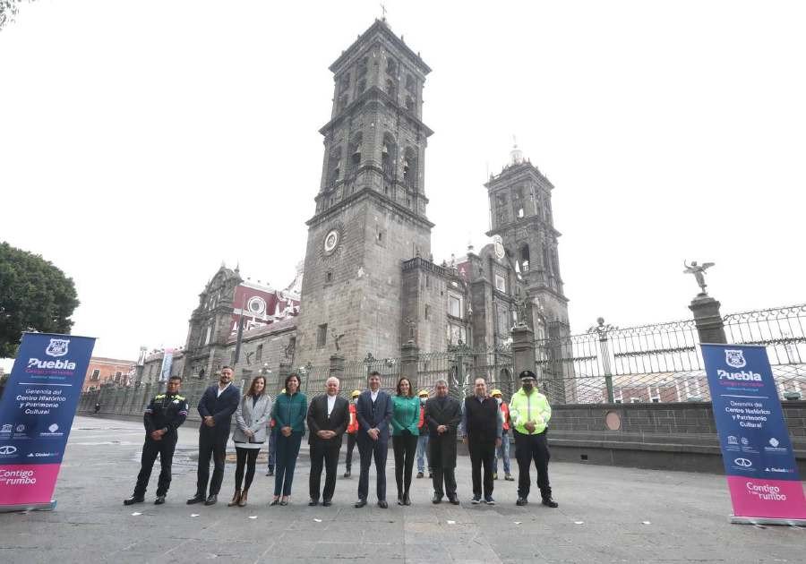 Inicia Ayuntamiento de Puebla el mantenimiento de la Catedral