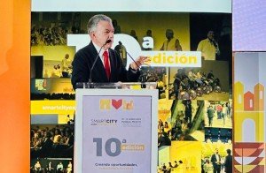 Visión humanista y de largo plazo, clave para la paz: Juan Manuel Santos