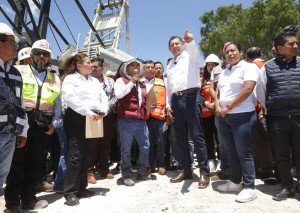 Armenta al volante, literal y en estrategia