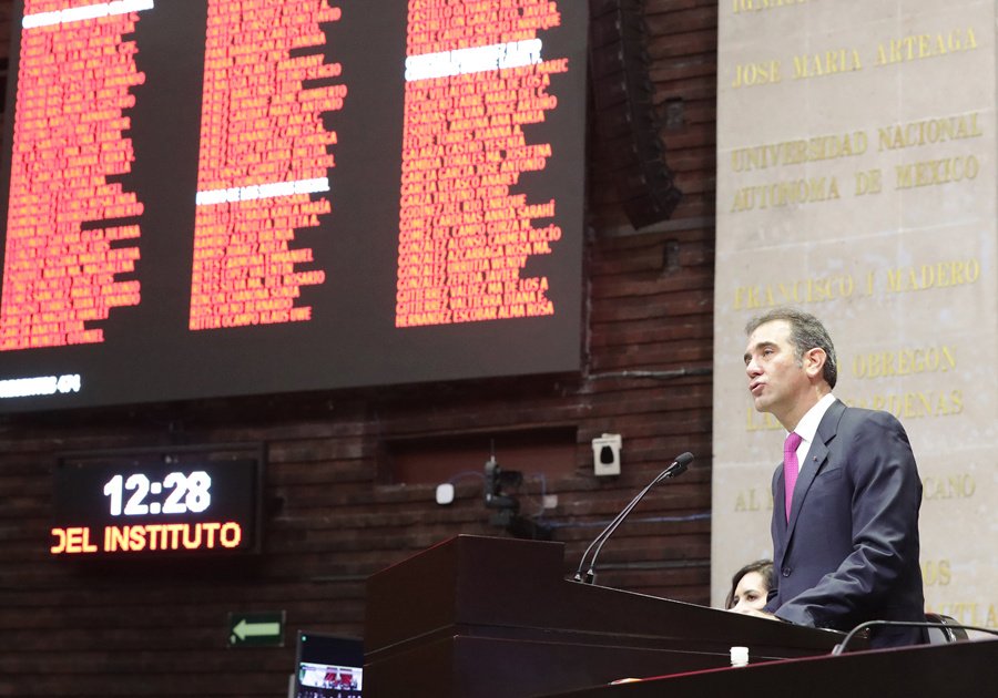 Comparece Lorenzo Córdova en San Lázaro