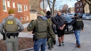EE.UU. denuncia recompensas de cárteles mexicanos contra agentes de migración