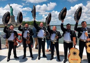Festeja mariachi poblano 40 años de tradición México-Americana