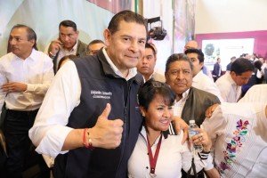 Alejandro Armenta entra al top 10 nacional en seguridad, cercan&iacute;a y desempe&ntilde;o: encuesta Rubrum