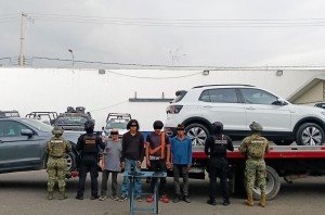 En acción contra el robo de vehículo, fueron detenidos cuatro hombres