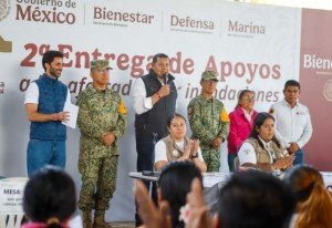 Puebla de pie, gobernador Armenta supervisa entrega de apoyos en El Carrizal