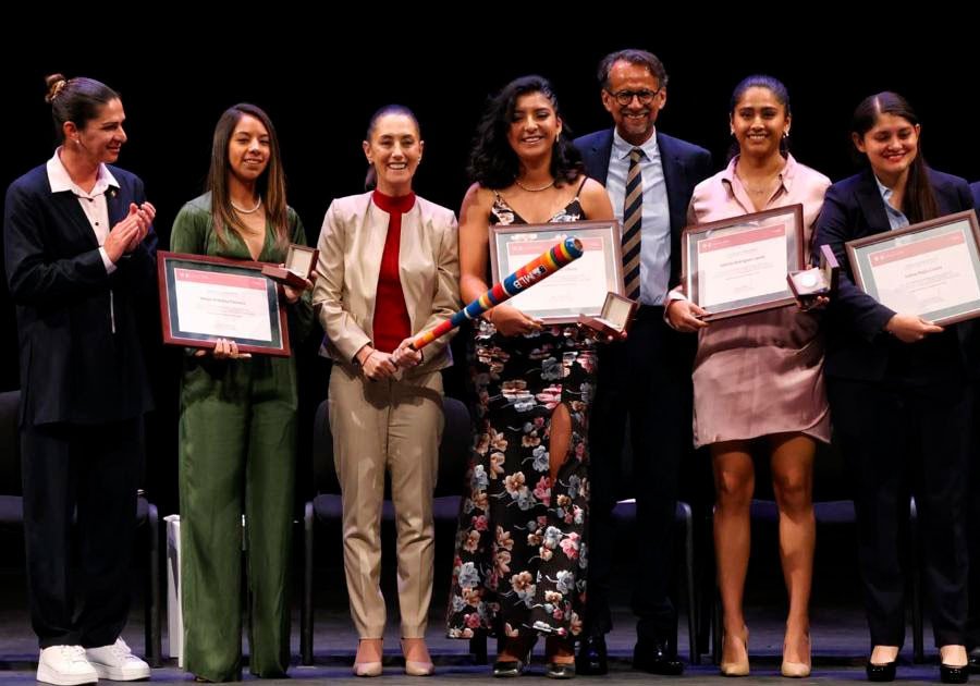 “Son un orgullo”: Claudia Sheinbaum reconoce a deportistas destacados en la capital del país