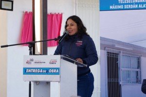 Refuerza Lupita Cuautle espacios educativos con nueva biblioteca en telesecundaria