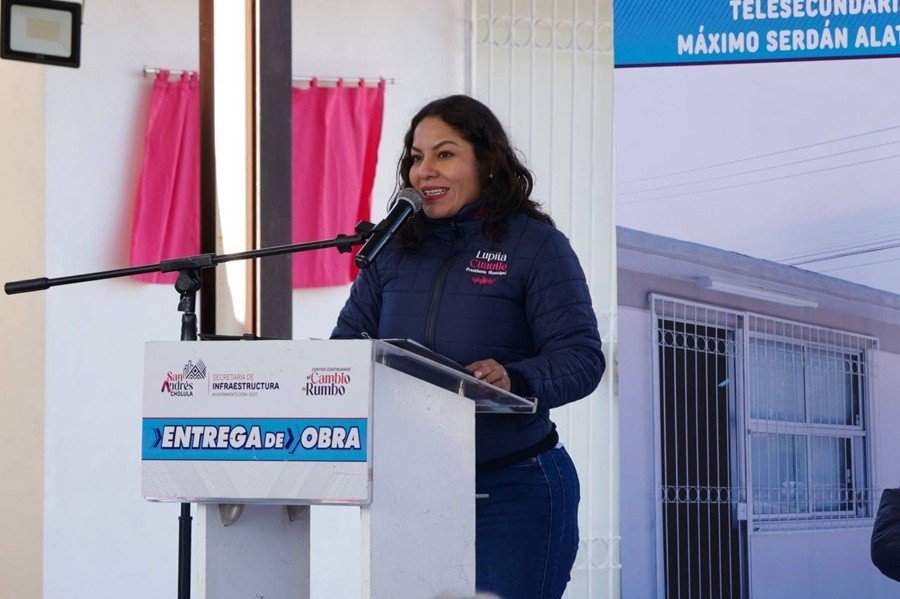 Refuerza Lupita Cuautle espacios educativos con nueva biblioteca en telesecundaria