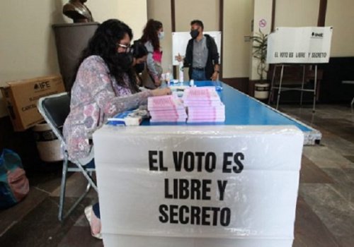 Menos de 8% participó en consulta para enjuiciar a ex presidentes