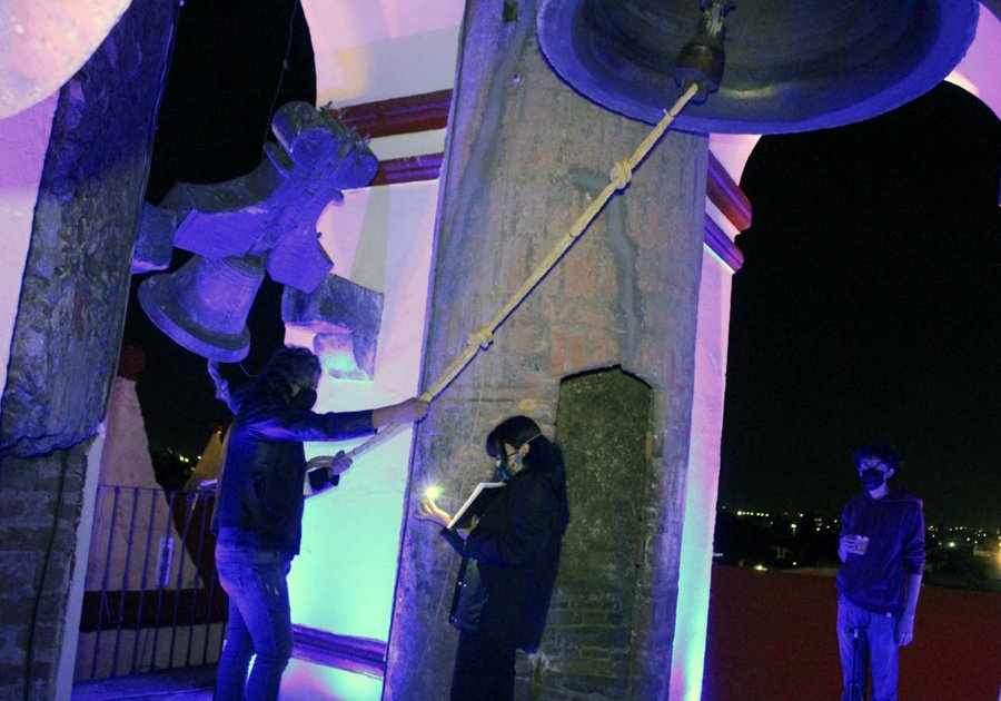 Dedican concierto de campanas a víctimas de la pandemia y personal de salud
