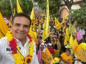 Giran orden de aprehensi&oacute;n contra Silvano Aureoles por homicidio y tortura