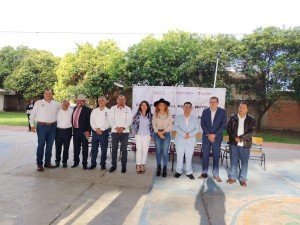 Paola Ruiz, titular de Leche para el Bienestar, refuerza la alimentaci&oacute;n de estudiantes y padres de familia de los CBTIS y CETIS, en Puebla