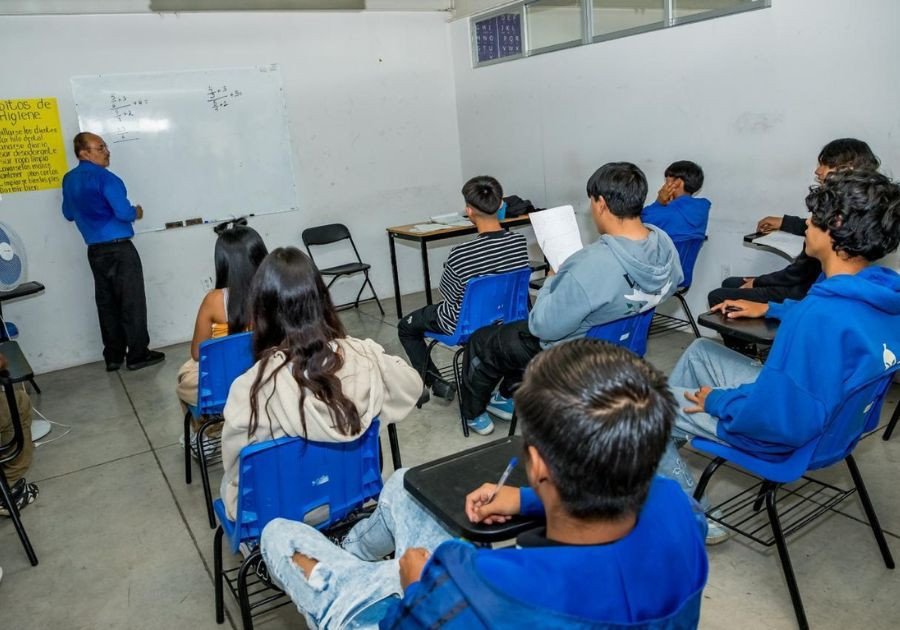 Invitan a inscribirse al programa Jóvenes con Rumbo del SMDIF de Puebla