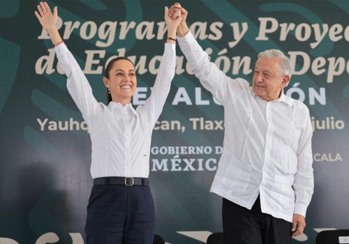 Vamos a seguir con el fortalecimiento de la educaci&oacute;n p&uacute;blica: Claudia Sheinbaum