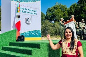 Desde el Izta-Popo, Tonantzin Fern&aacute;ndez cierra filas con Claudia Sheinbaum