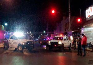 Catean locales en la 46, el Morelos y la Unión, buscan armas, drogas, vehículos