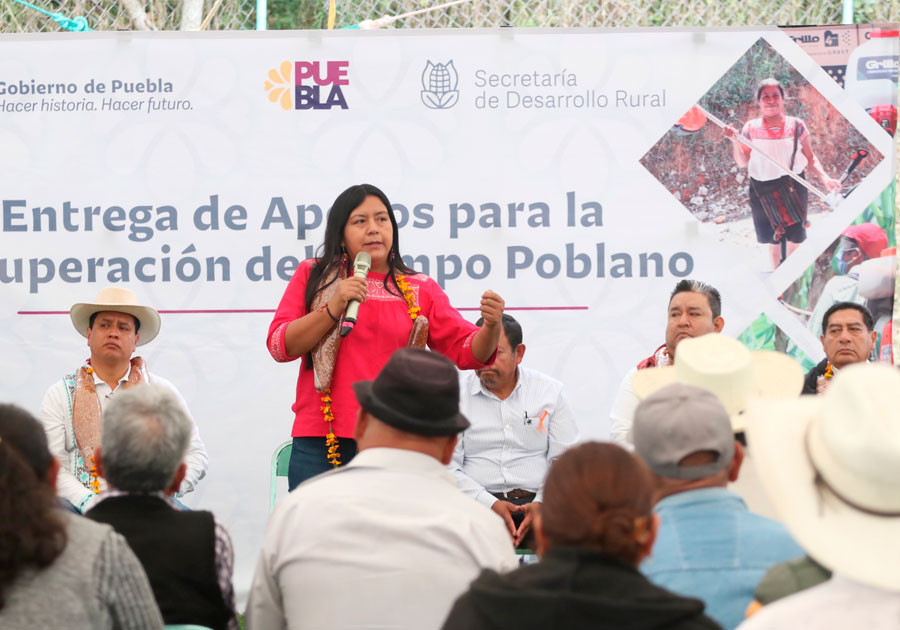 Entrega SDR apoyos para el campo poblano en Sierra Nororiental