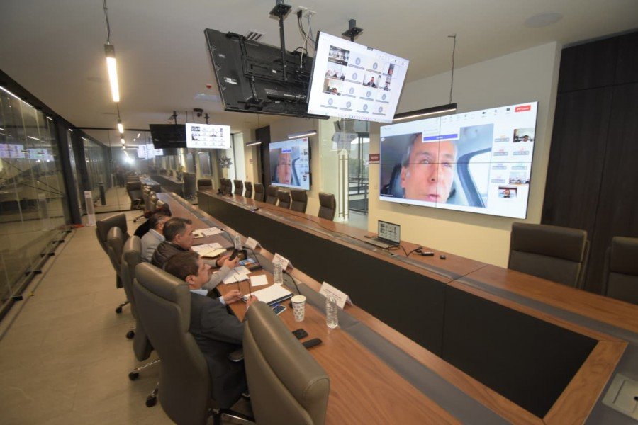 Pepe Chedraui encabeza mesa de trabajo con miembros del SESNSP