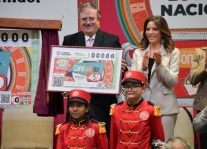 Emiten billete de lotería para celebrar 49 años de la Revista del Consumidor