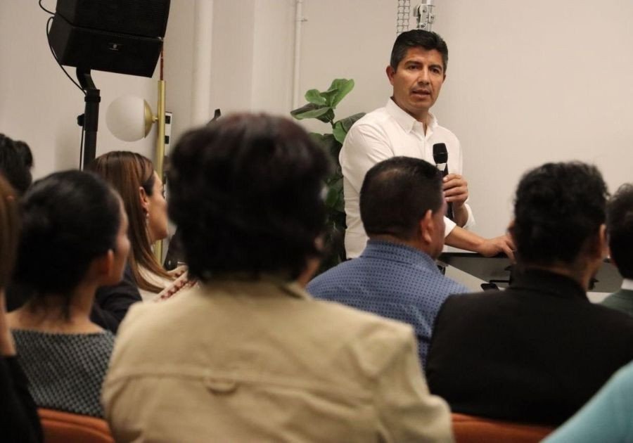 Piden a Rivera trabajar en conjunto por familias poblanas