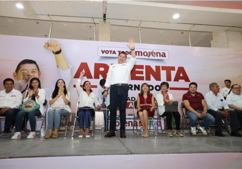 Orgulloso de mis ra&iacute;ces mixtecas, se gobierna con el pueblo, no con la realeza, refiere Armenta