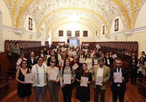 Presenta Ayuntamiento de Puebla edición 40 de Revista Cuetlaxcoapan