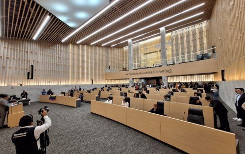 Impulsa Congreso bienestar de adultos mayores con aprobaci&oacute;n de terreno para Casa del Abue