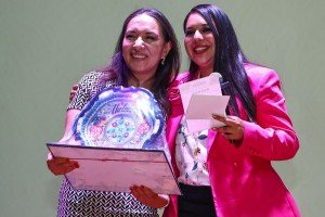 Encabezan Tonantzin Fern&aacute;ndez y Gaby &ldquo;La Bonita&rdquo; S&aacute;nchez foro juvenil contra las adicciones