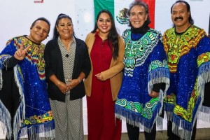 Con Tonantzin Fern&aacute;ndez, Los Askis hacen vibrar la Gran Feria de Cholula