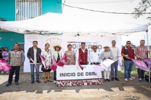 Omar Mu&ntilde;oz inicia pavimentaci&oacute;n en San Lorenzo Almecatla