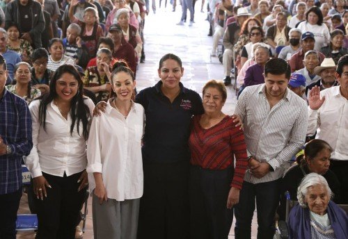 Comienza Lupita Cuautle quinta entrega de apoyos alimentarios