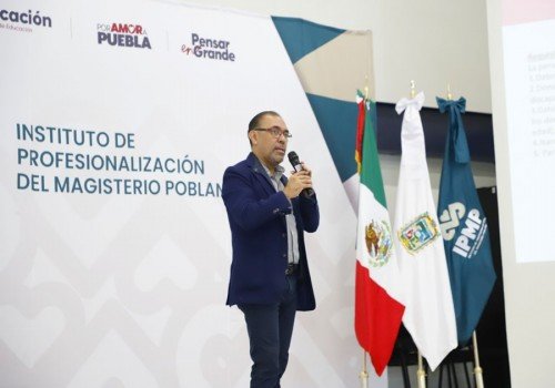 Imparte SMDIF ponencias en procuración de derechos y salud mental a docentes de la capital