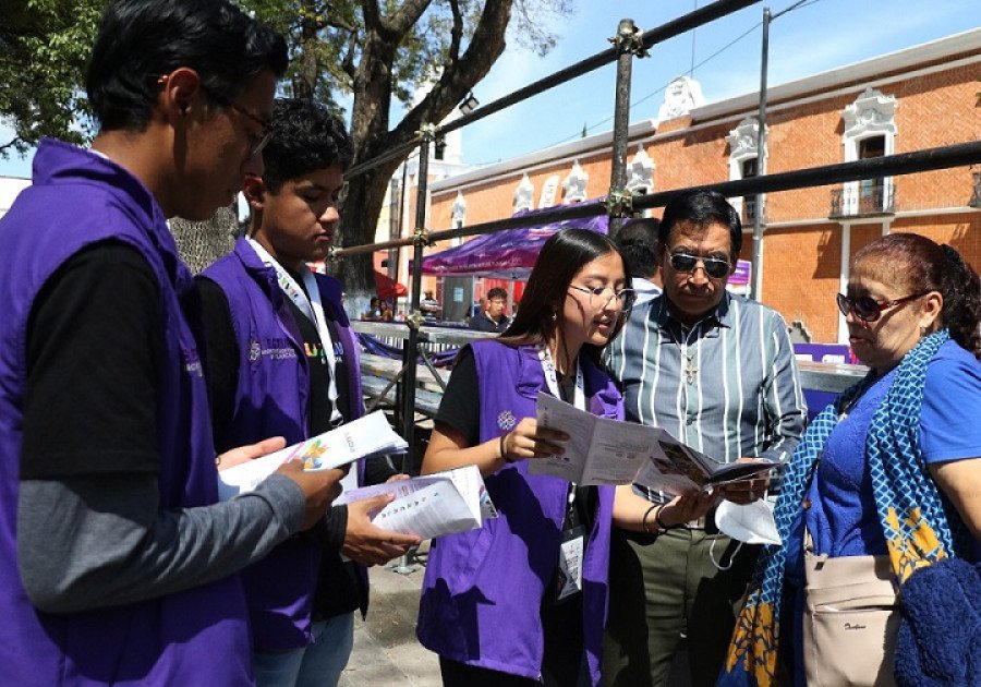 Más de un centenar de estudiantes de turismo de la UATx recibieron la oportunidad de practicar actividades relacionadas con su carrera en el Campeonato Mundial de Voleibol de Playa 2023