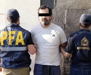 Tras visita de Harfuch, Argentina decide entregar a México a ex mando naval acusado de huachicol fiscal