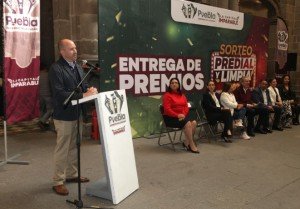 Entrega Pepe Chedraui premios a las y los ganadores del Sorteo Predial 2025