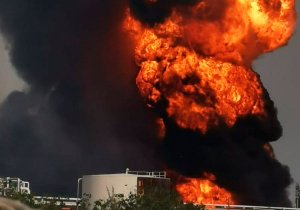 Reportan explosión en refinería Lázaro Cárdenas