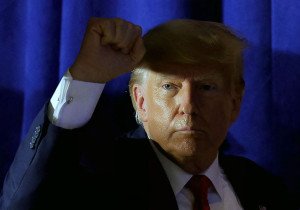 Comparece Trump en Miami para enfrentar cargos penales