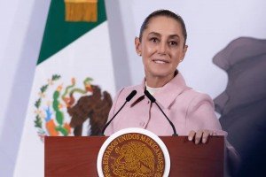 Gobierno de M&eacute;xico entrega tarjetas de pensiones del 10 al 14 febrero