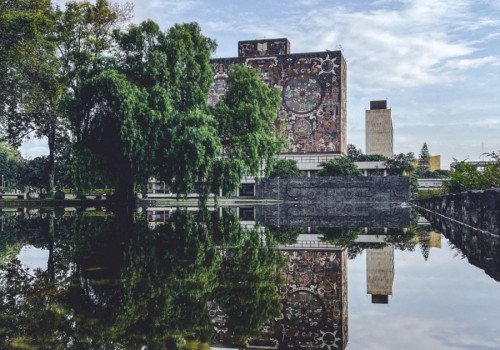 Ofrece UNAM becas de 4 mil pesos mensuales