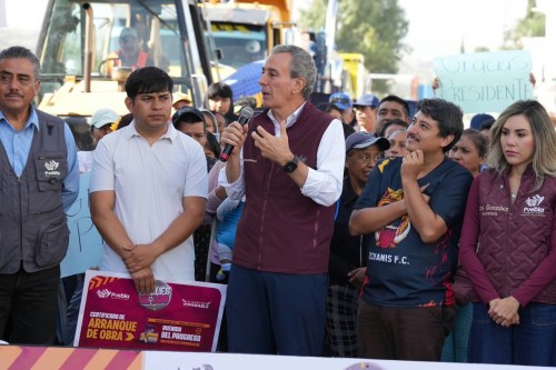 Impulsa Pepe Chedraui trabajos de rehabilitación vial en San Francisco Totimehuacan