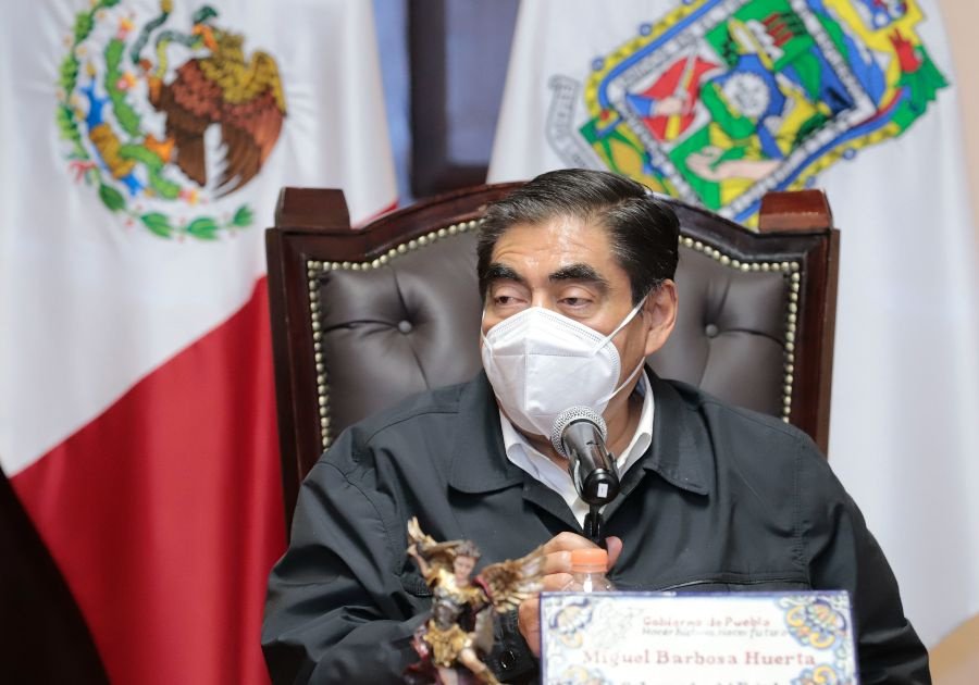 Solo negociará gobierno con dirigencia legal de burócratas: Barbosa