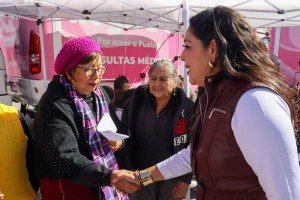 La Caravana de la Mujer ofrece servicios gratuitos de salud a las y los cholultecas