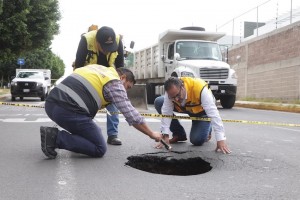 Gobierno estatal coadyuva en reparación de drenaje pluvial colapsado en Cúmulo de Virgo