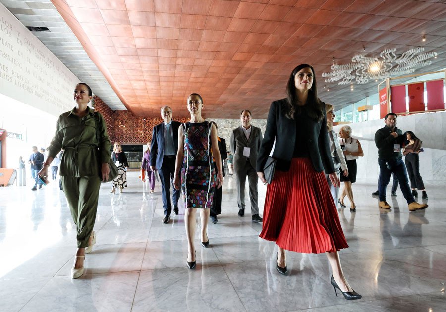 Encabeza Sheinbaum el encuentro 'Di&aacute;logo Mujeres de Am&eacute;rica por los Derechos y el Bienestar'