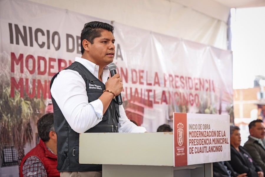 Omar Muñoz inicia remodelación de la Presidencia Municipal