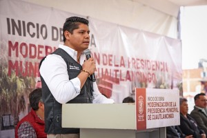 Omar Mu&ntilde;oz inicia remodelaci&oacute;n de la Presidencia Municipal