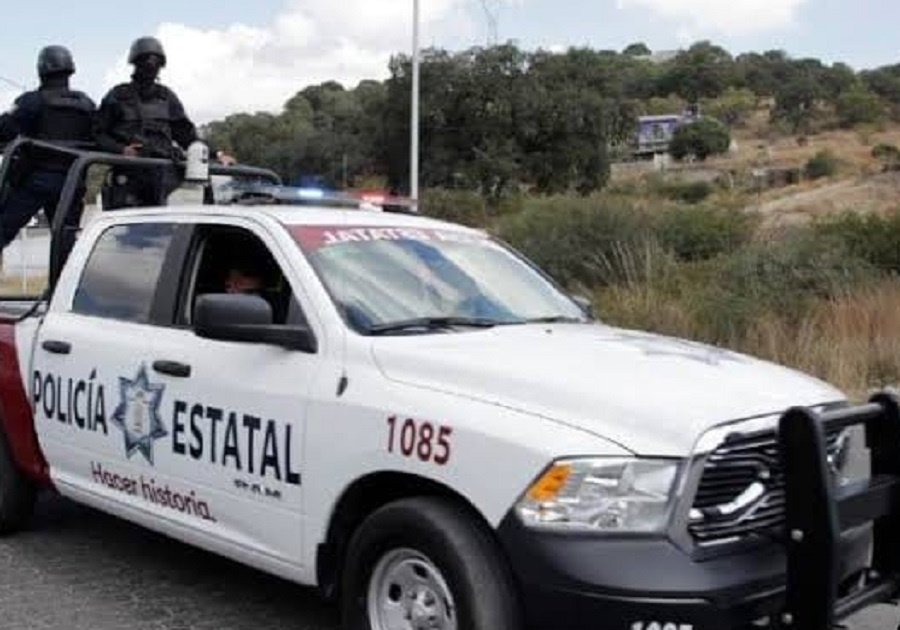 Polic&iacute;a Estatal patrulla