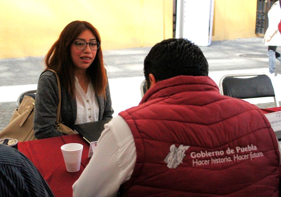 Asesora Secretar&iacute;a de Trabajo a sociedad en prestaciones y derechos laborales